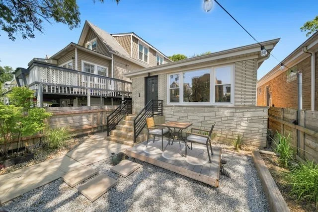 Unit for sale at 4605 N Harding Avenue, Chicago, IL 60625