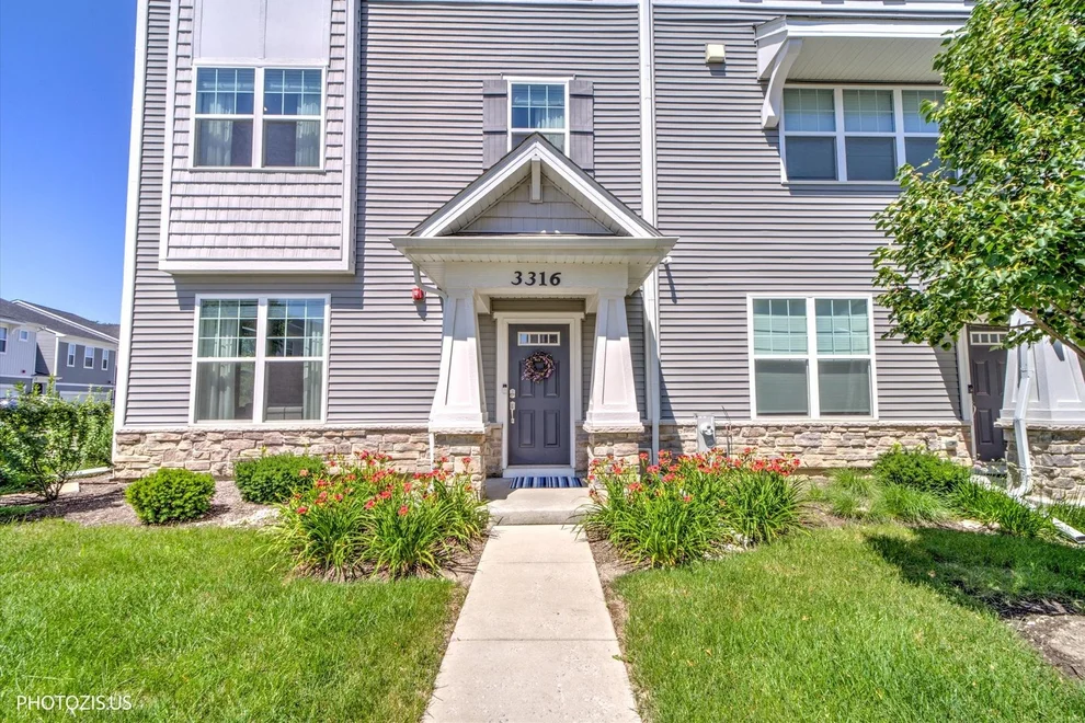 Unit for sale at 3316 Trillium Circle, Rolling Meadows, IL 60008