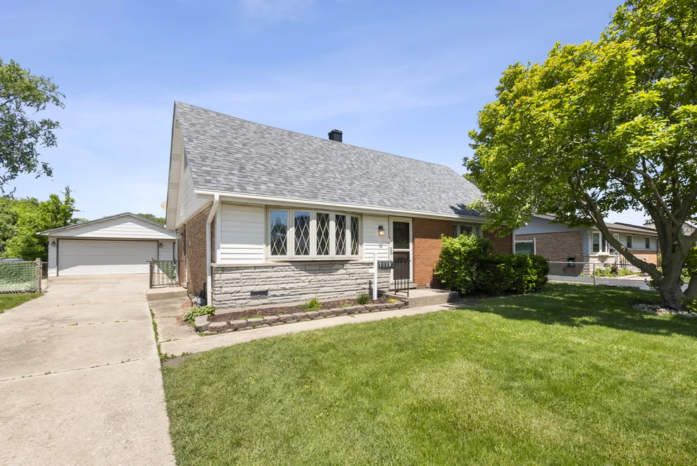 Unit for sale at 7118 Stanford Drive, Bridgeview, IL 60455