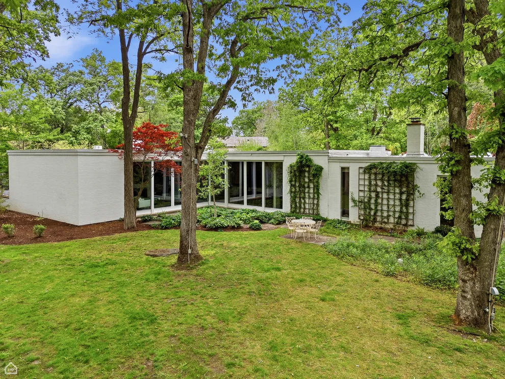 Unit for sale at 1540 Grant Road, Northbrook, IL 60062
