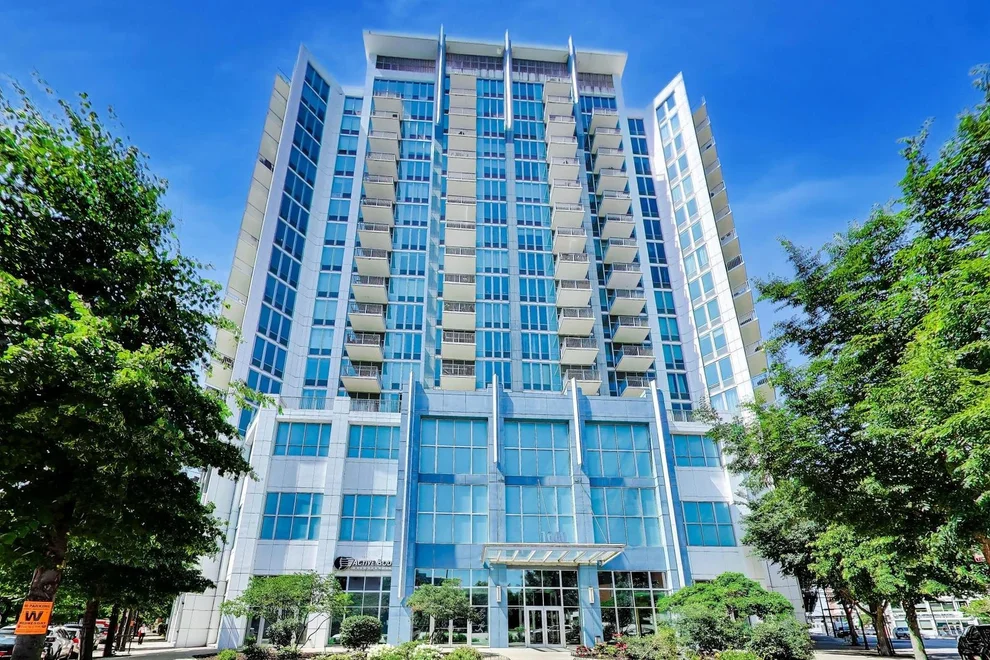 Unit for sale at 1600 S Indiana Avenue, Chicago, IL 60616