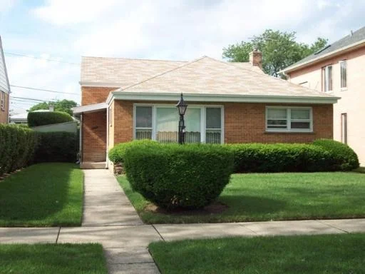 Unit for sale at 5136 W CRAIN Street, SKOKIE, IL 60077