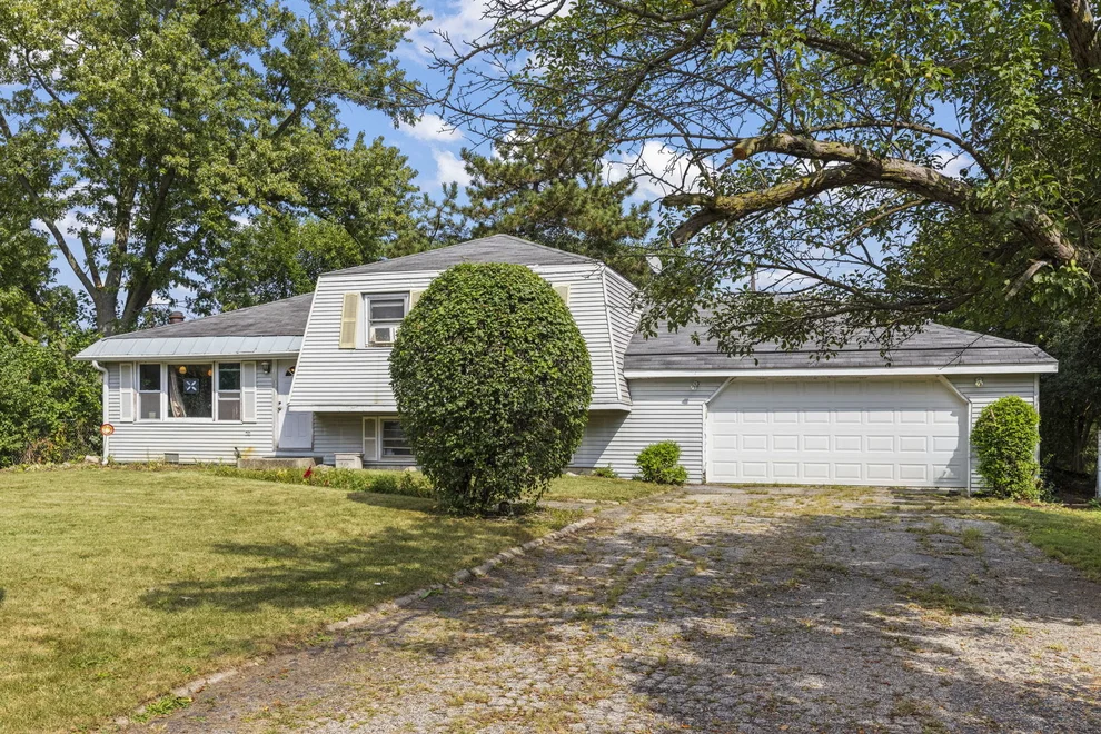 Unit for sale at 1N043 Darling Street, Carol Stream, IL 60188