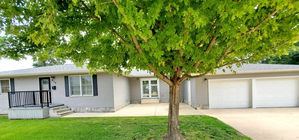 Unit for sale at 432 N Kenosha Avenue, Oglesby, IL 61348