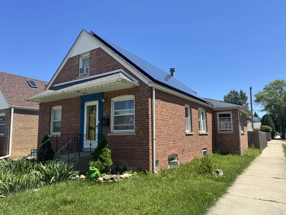 Unit for sale at 3801 N Oleander Avenue, Chicago, IL 60634