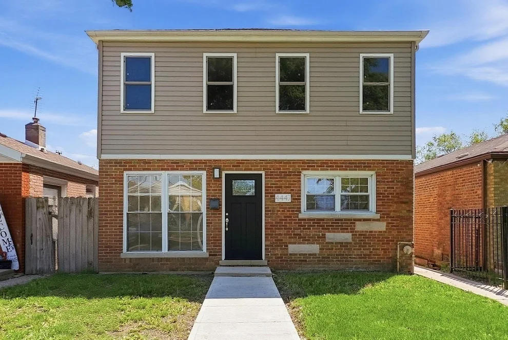 Unit for sale at 4447 S Leamington Avenue, Chicago, IL 60638