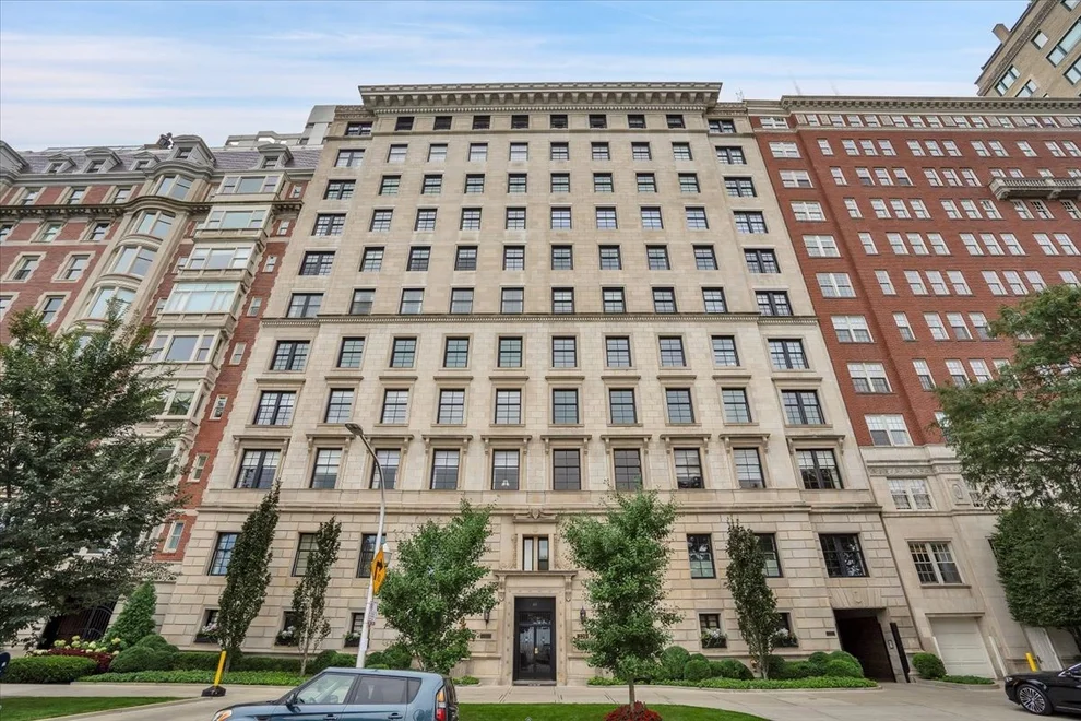 Unit for sale at 229 E Lake Shore Drive, Chicago, IL 60611