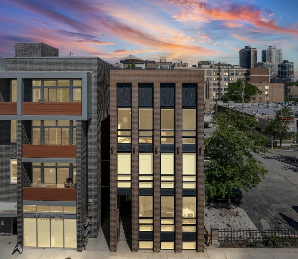 Unit for sale at 2821 N Halsted Street, Chicago, IL 60657