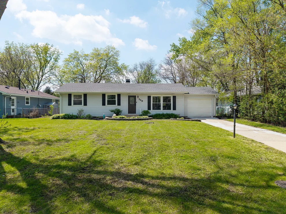 Unit for sale at 348 Seminole Lane, Carol Stream, IL 60188
