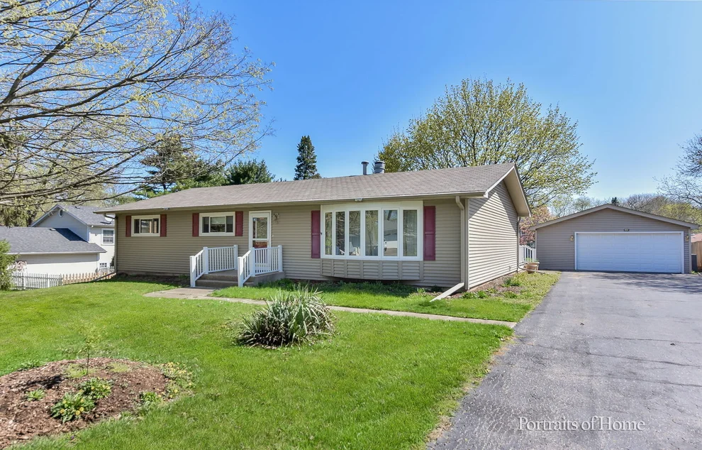 Unit for sale at 4N251 Avard Road, West Chicago, IL 60185