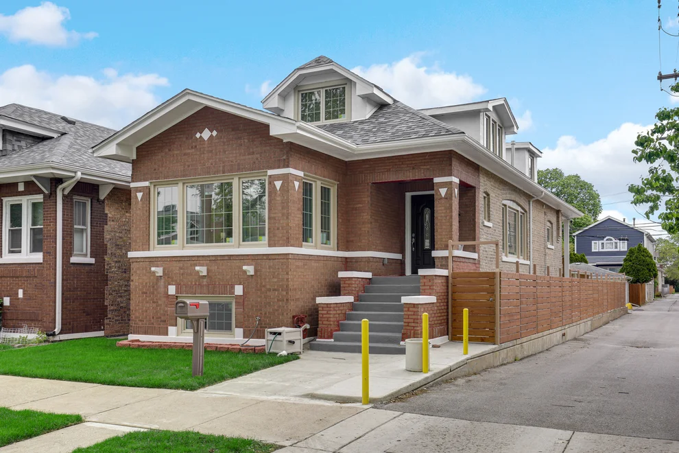 Unit for sale at 4915 N Kostner Avenue, Chicago, IL 60630