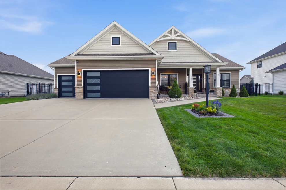 Unit for sale at 1104 Morningside Lane, Mahomet, IL 61853