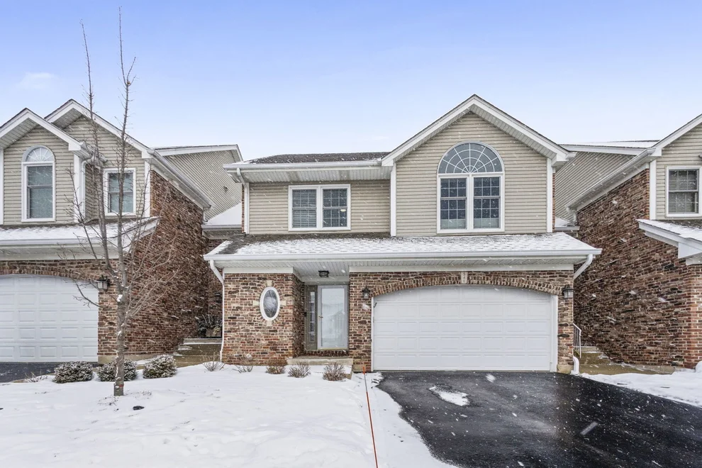 Unit for sale at 546 W Bridge View Court, Palatine, IL 60067