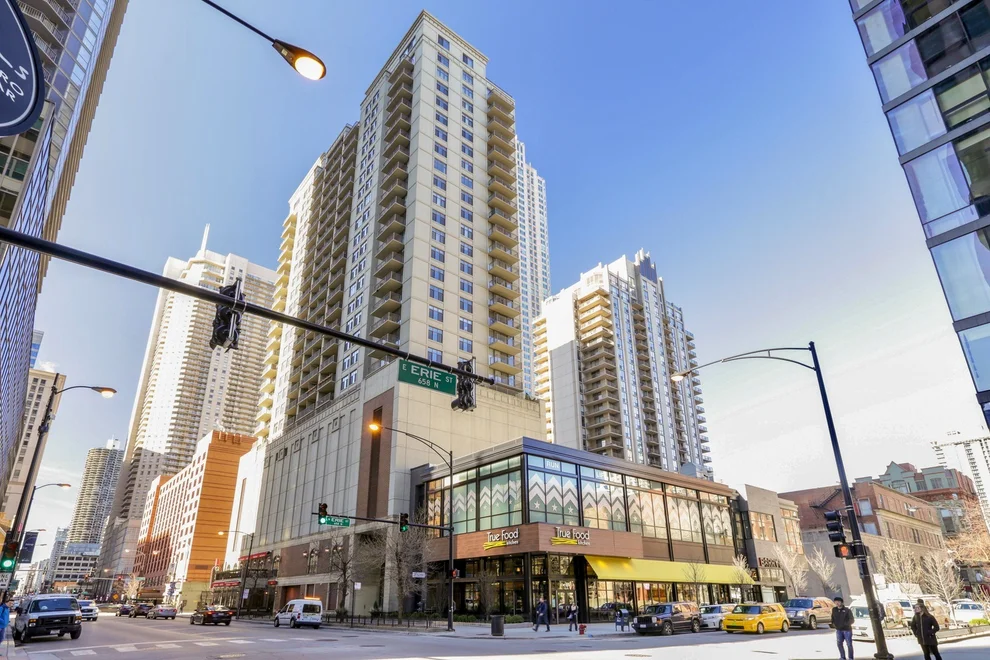 Unit for sale at 630 N STATE Street, Chicago, IL 60654