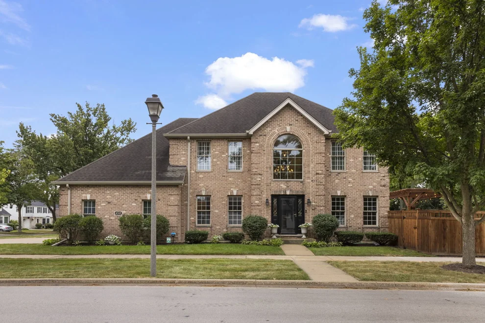 Unit for sale at 458 W GRANTLEY Avenue, Elmhurst, IL 60126