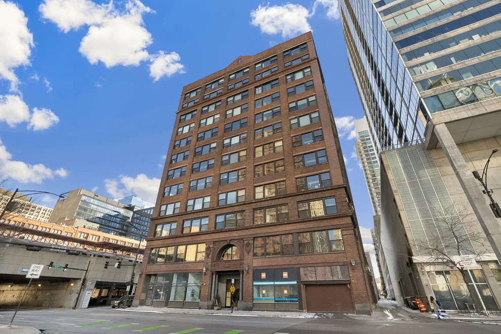 Unit for sale at 161 W Harrison Street, Chicago, IL 60605