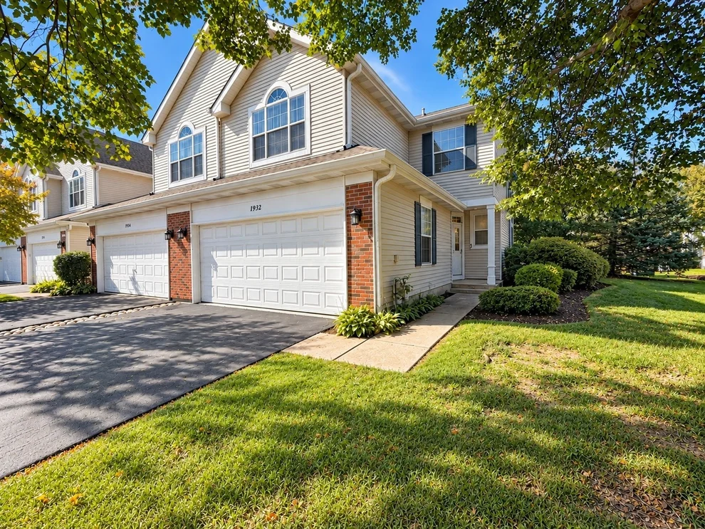 Unit for sale at 1932 BLACKBERRY Lane, Hoffman Estates, IL 60169