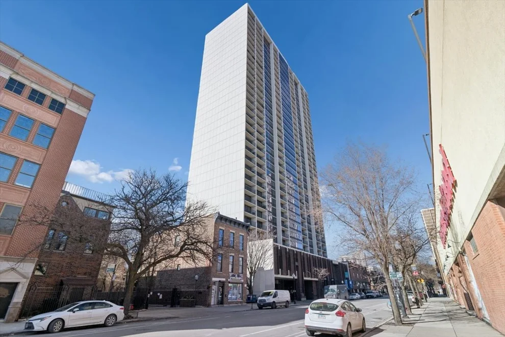 Unit for sale at 1636 N Wells Street, Chicago, IL 60614