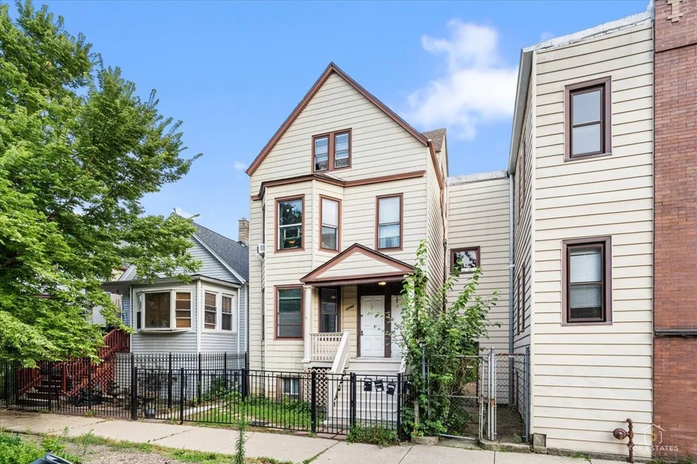 Unit for sale at 3753 W LYNDALE Street, Chicago, IL 60647