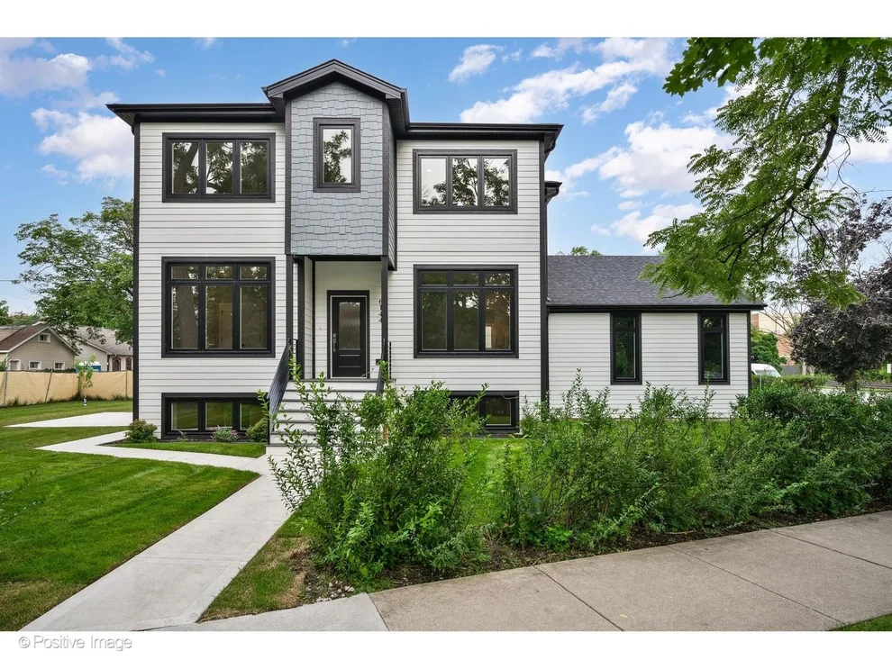 Unit for sale at 6144 N Nickerson Avenue, Chicago, IL 60631