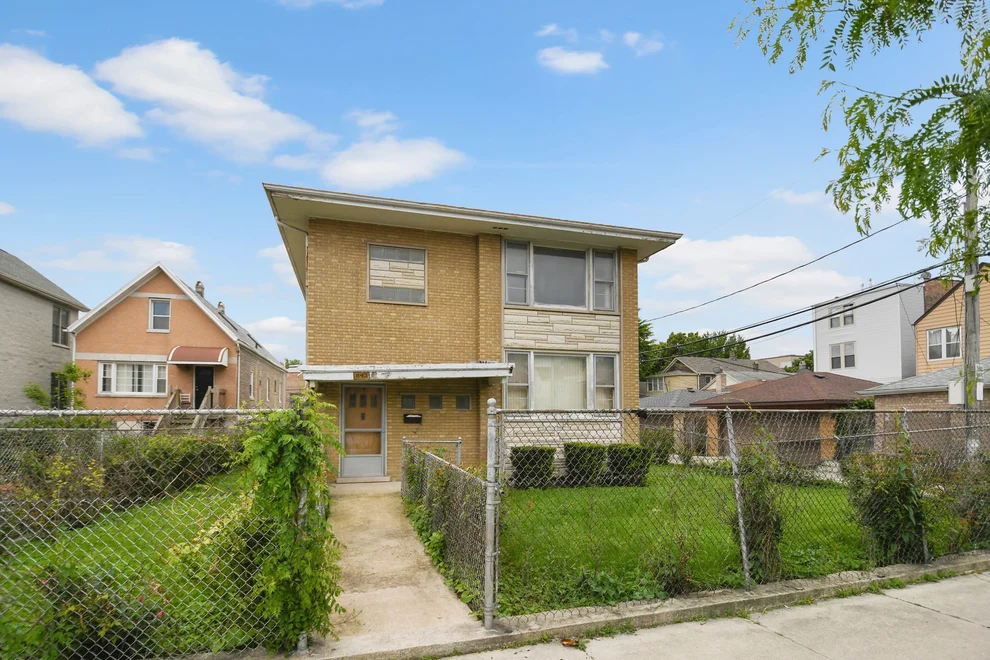 Unit for sale at 843 W 34th Place, Chicago, IL 60608