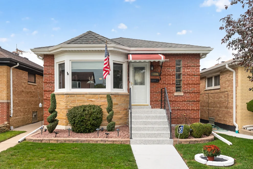 Unit for sale at 3406 N Oleander Avenue, Chicago, IL 60634
