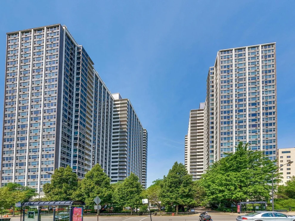 Unit for sale at 4250 N Marine Drive, Chicago, IL 60613