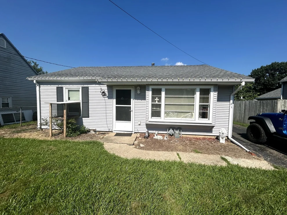 Unit for sale at 127 HOLLAND Court, Creve Coeur, IL 61610