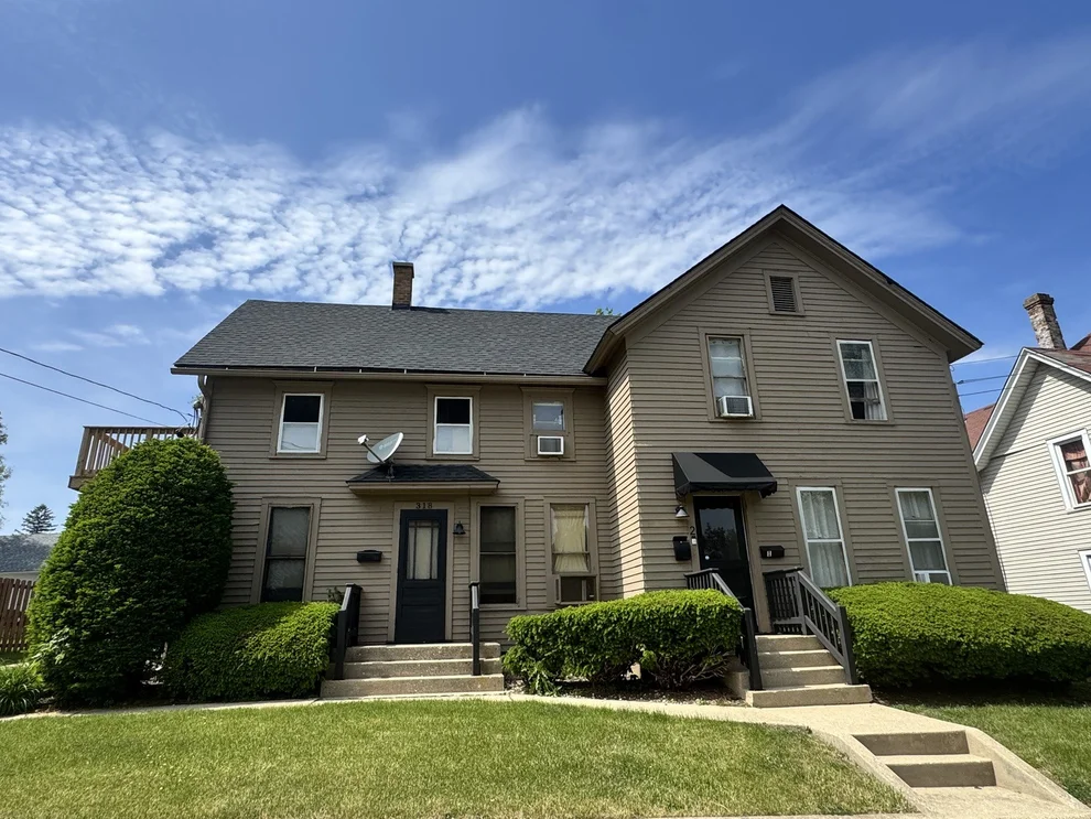 Unit for sale at 316 Lawrence Avenue, Elgin, IL 60123