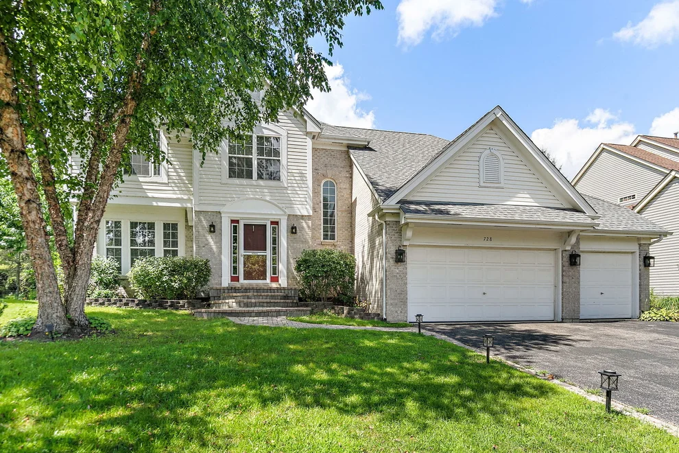 Unit for sale at 728 Brighton Circle, Port Barrington, IL 60010