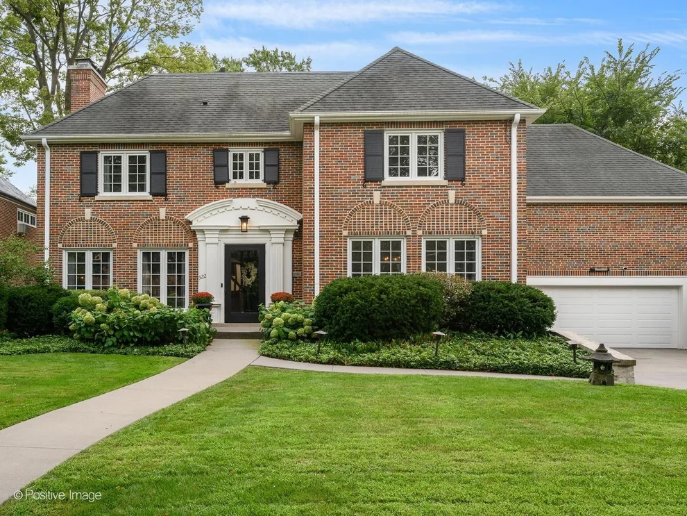 Unit for sale at 522 KENILWORTH Avenue, Kenilworth, IL 60043