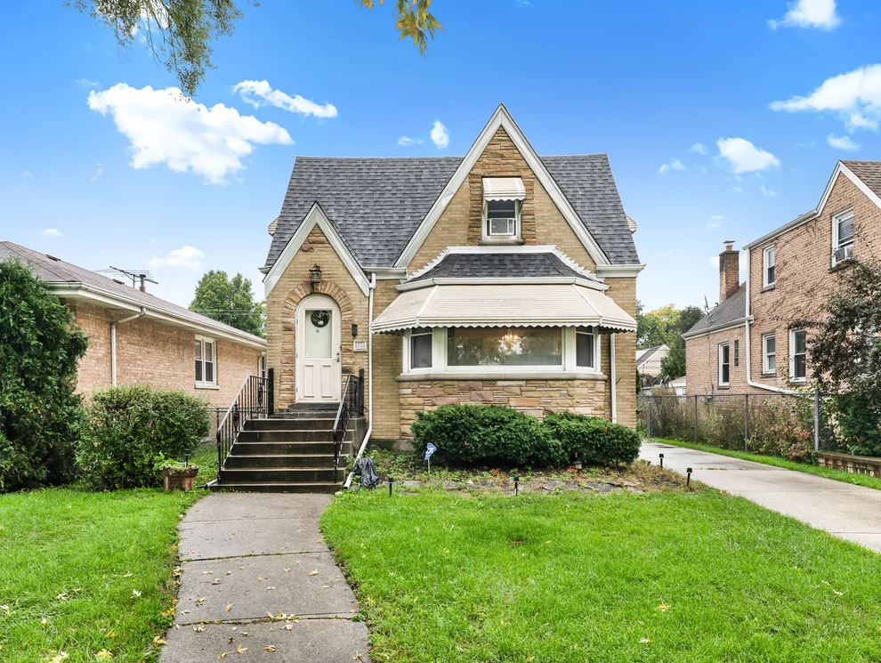 Unit for sale at 1733 N 73rd Avenue, Elmwood Park, IL 60707