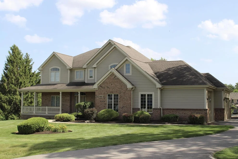 Unit for sale at 2307 Red Oak Lane, Johnsburg, IL 60051