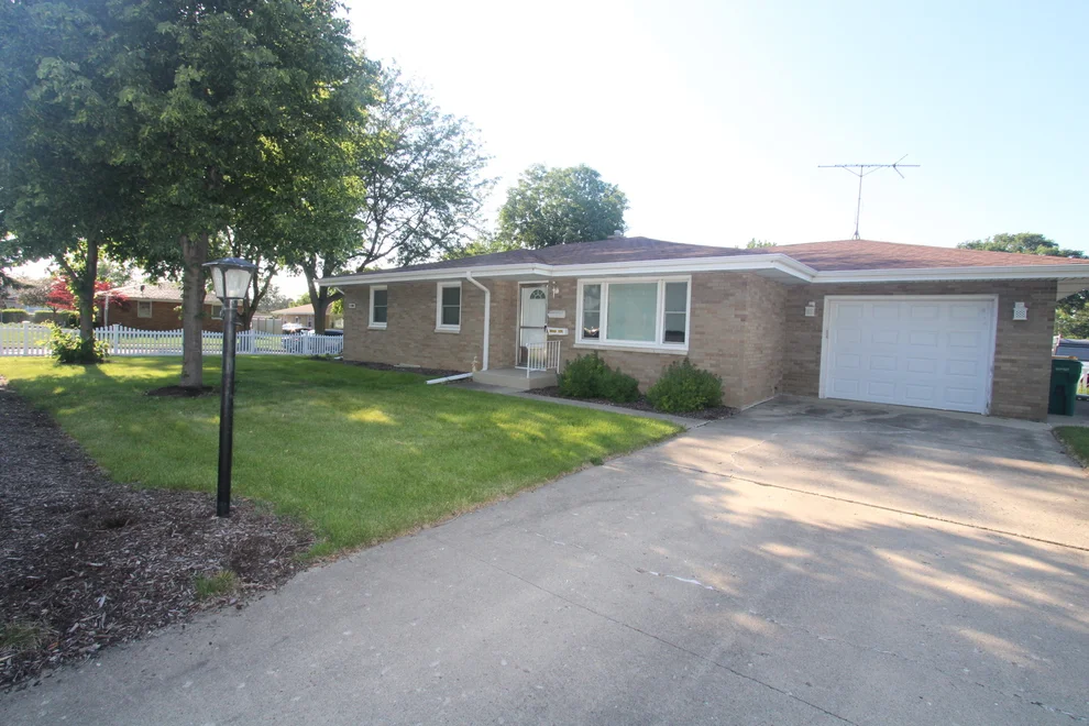 Unit for sale at 1200 Hosmer Street, Joliet, IL 60435