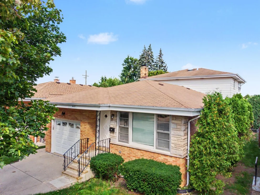 Unit for sale at 4945 N Neva Avenue, Chicago, IL 60656