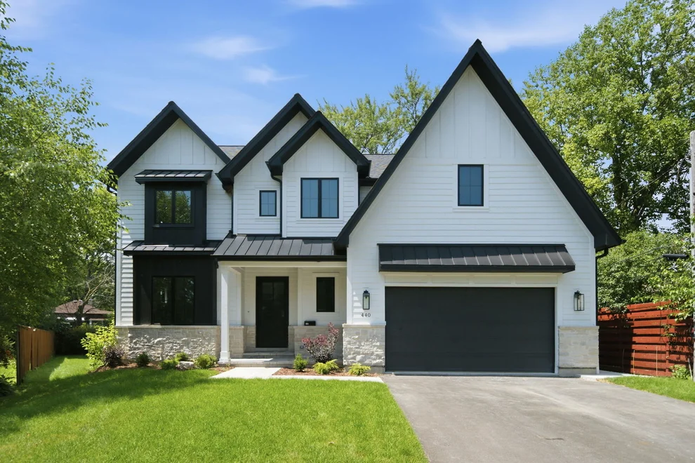 Unit for sale at 440 Briarhill Lane, Glenview, IL 60025