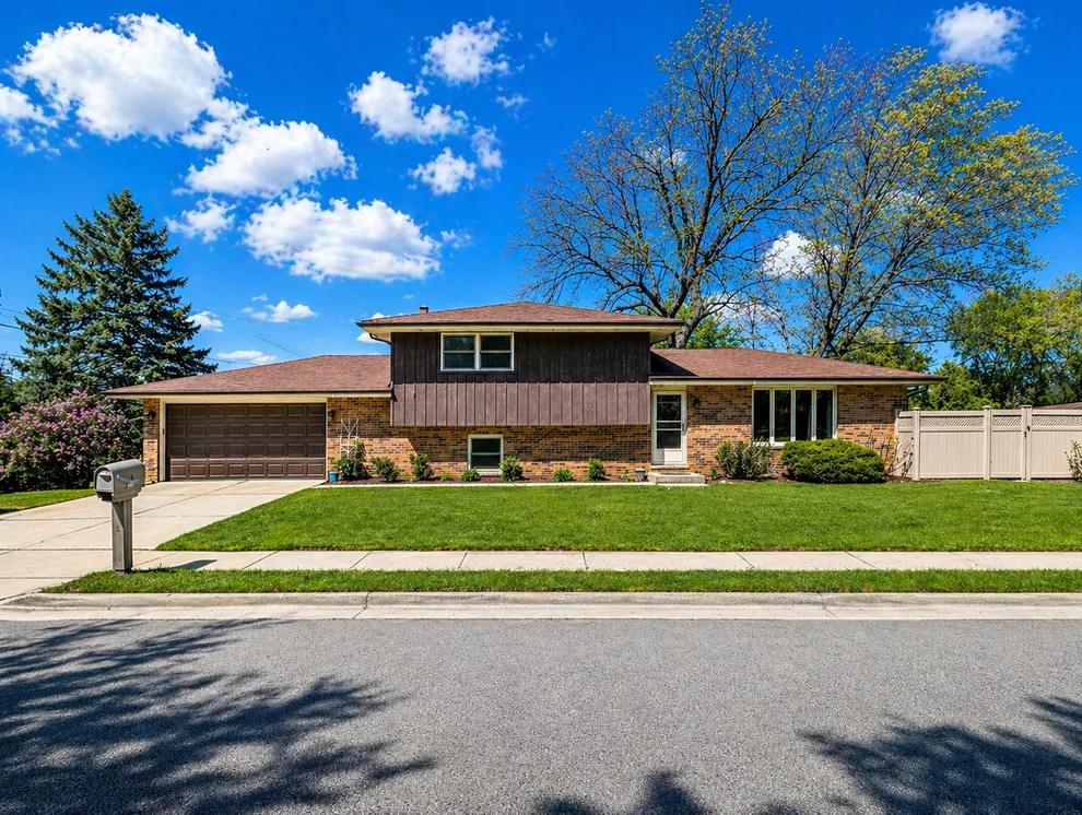 Unit for sale at 5540 129th Street, Crestwood, IL 60418