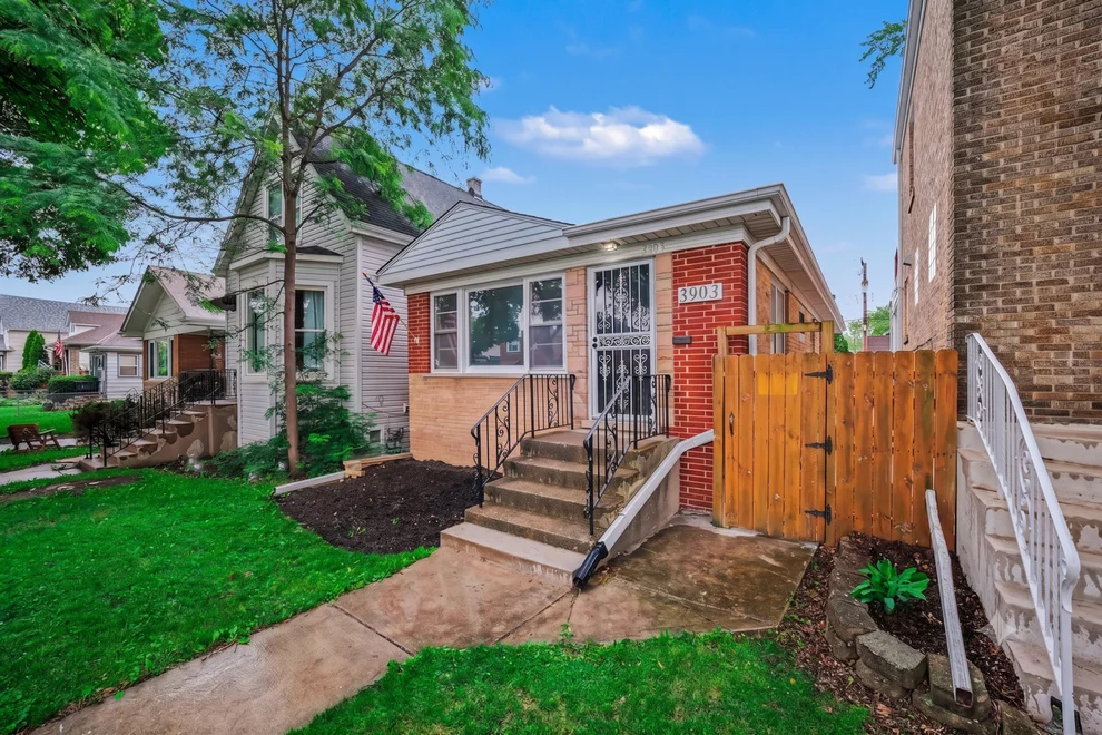 Unit for sale at 3903 N Neva Avenue, Chicago, IL 60634
