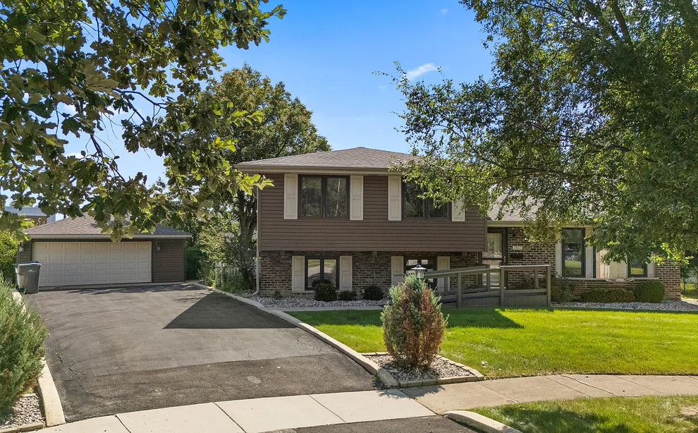 Unit for sale at 15065 Avenida Del Este Street, Orland Park, IL 60462