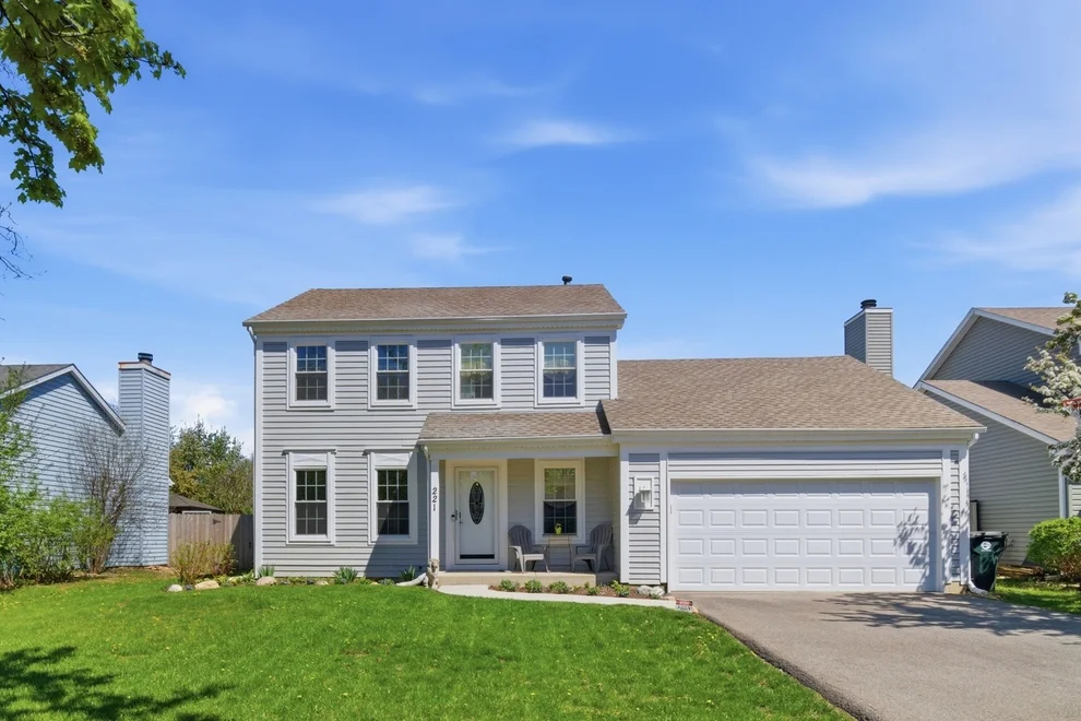 Unit for sale at 221 Stafford Drive, Mundelein, IL 60060