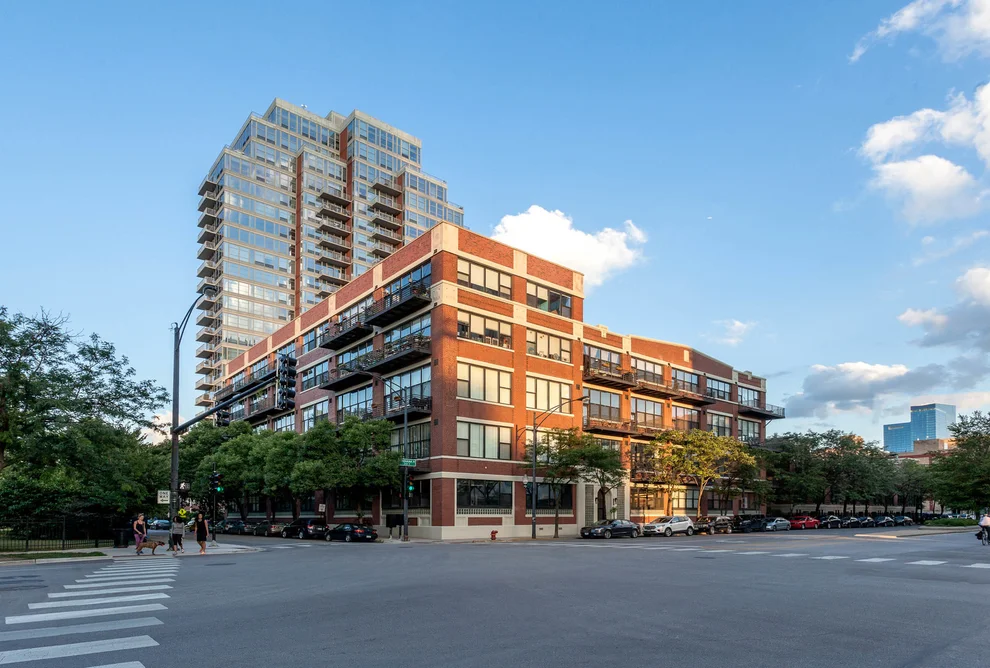 Unit for sale at 1601 S Indiana Avenue, Chicago, IL 60616