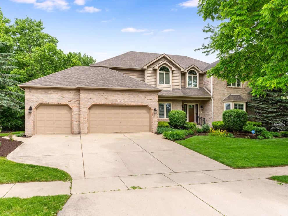 Unit for sale at 1035 Sheringham Drive, Naperville, IL 60565