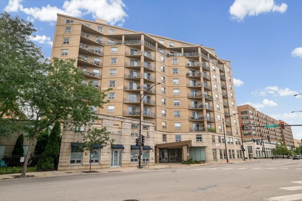 4350 North Broadway