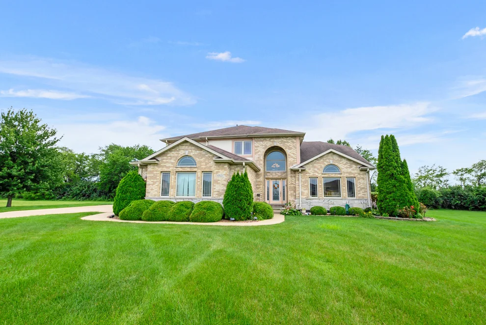 Unit for sale at 6921 W McCampbell Drive, Monee, IL 60449