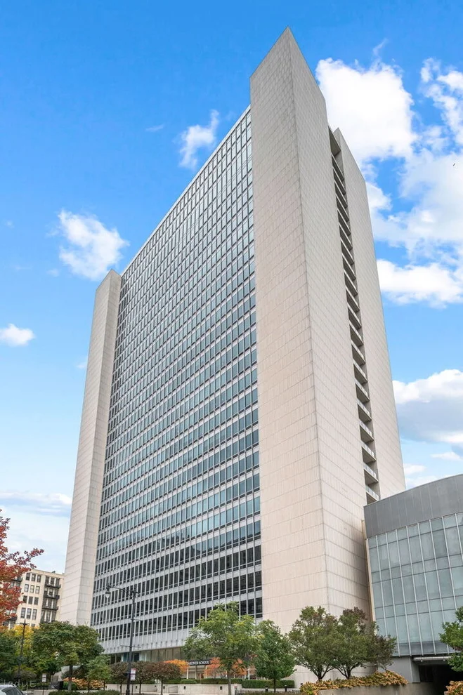 Unit for sale at 500 W Superior Street, Chicago, IL 60654