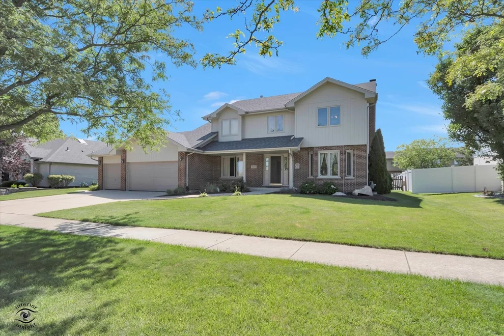 Unit for sale at 8408 Hollybrook Lane, Tinley Park, IL 60487