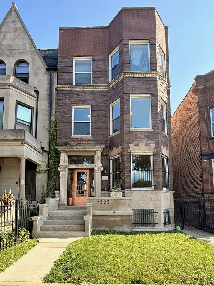 Unit for sale at 1527 E 66th Place, Chicago, IL 60637