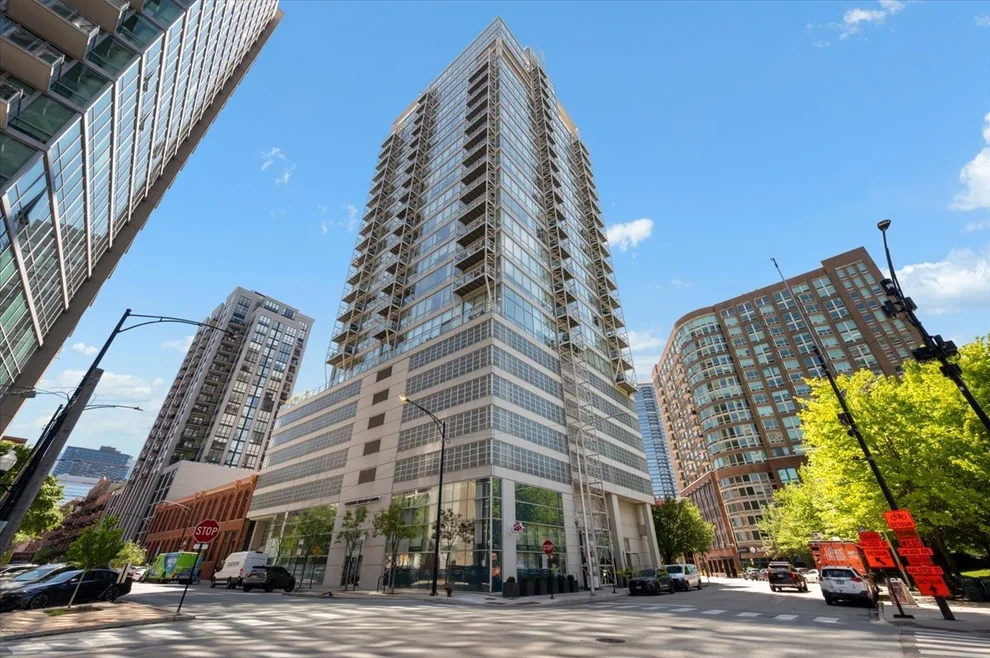Unit for sale at 653 N Kingsbury Street, Chicago, IL 60654