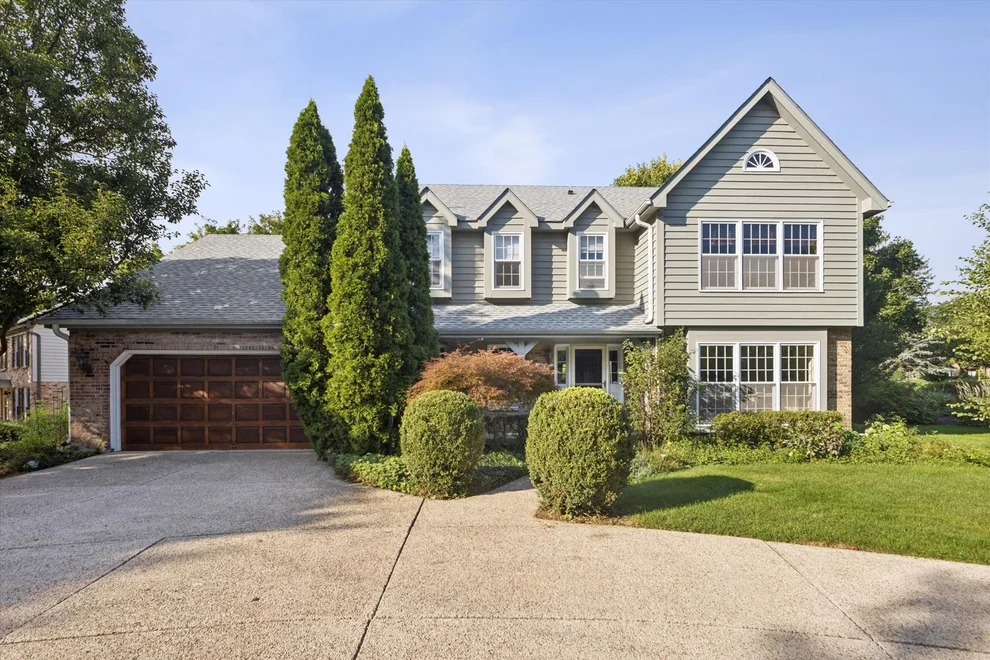 Unit for sale at 248 Meadowbrook Lane, Hinsdale, IL 60521