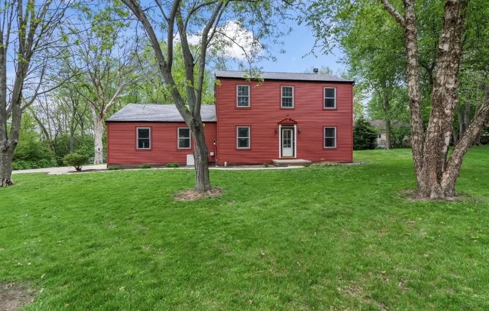 Unit for sale at 38 Wedgewood Lane, Girard, IL 62640